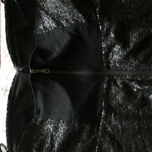 Torrid Black Seaquin Peplum Bustier Top Size 2 - Picture 8 of 15